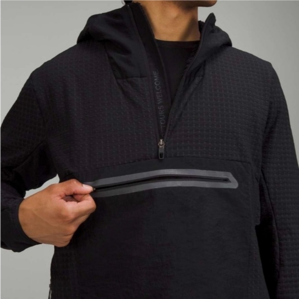 Lululemon Water-repellent Fleece - Hiking - Anotak M